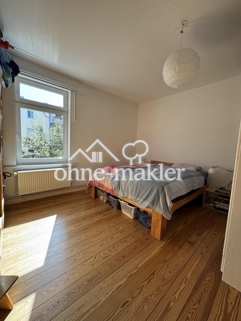 gern an WG`s, Charmante Altbauwohnung mit 2 Balkonen, 3–4 Zimmer, EBK, Bad mit Badewanne - Photo 4