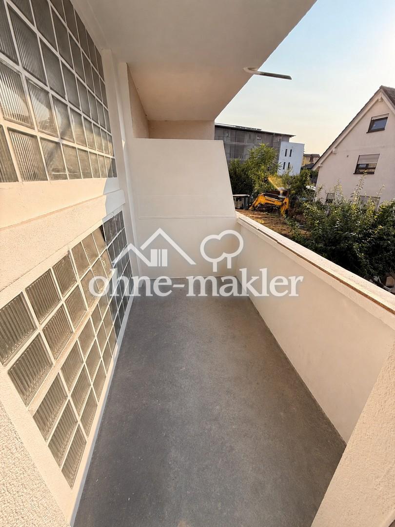 Erstbezug nach Renovierung: 2 Zimmer, neue Einbauküche, Loggia und Gartenmitbenutzung - Foto 4