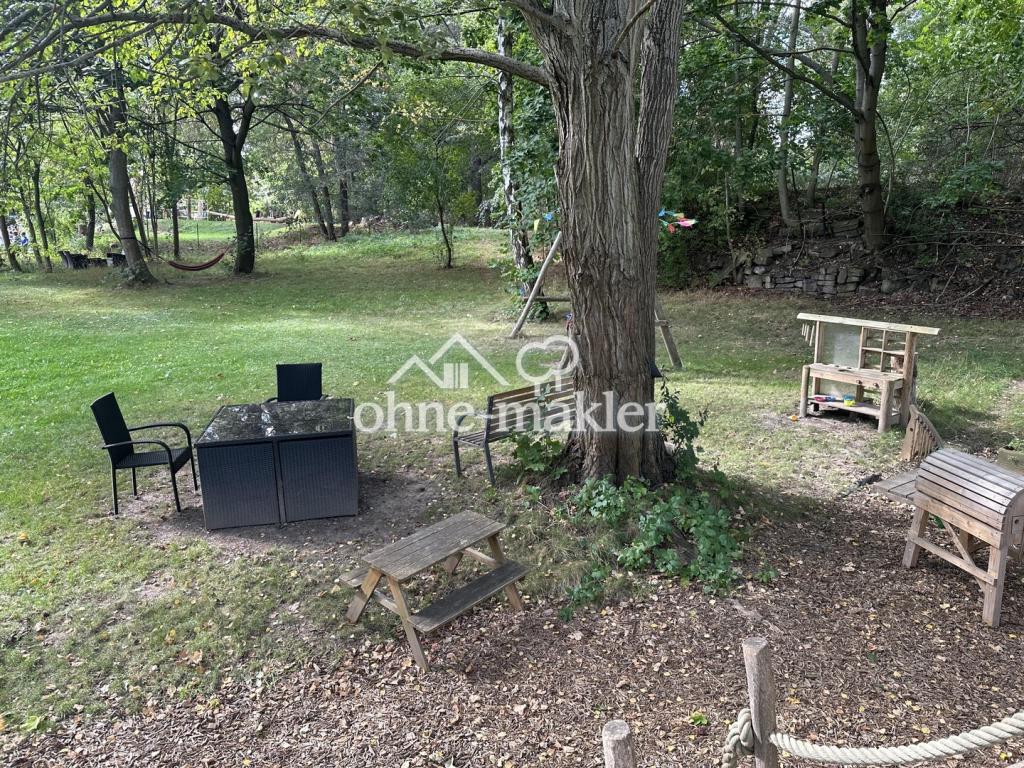 Erstbezug nach Sanierung - lichtdurchflutete Maisonettewohnung direkt am Schloßteich - Photo 2