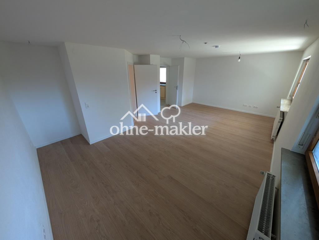 Hochwertig, hell & perfekt fürs Homeoffice: Top-gepflegte 4-Zimmer-Wohnung in Eutingen - Photo 2