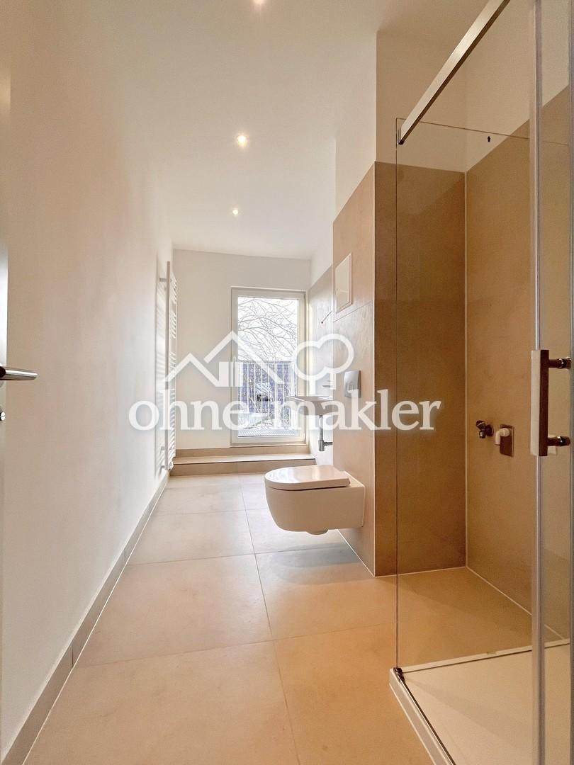Dachgeschosswohnung mit Klimaanlage und 3 Zimmern | komplett saniert | Einbauküche | hohe Decken - Photo 3