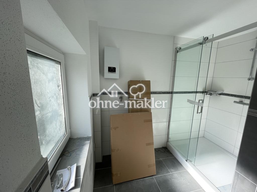 SCHLOSSBLICK | Illertissen | 3-Zimmer Wohnung | Küche + Parkplatz + Terasse - Photo 2