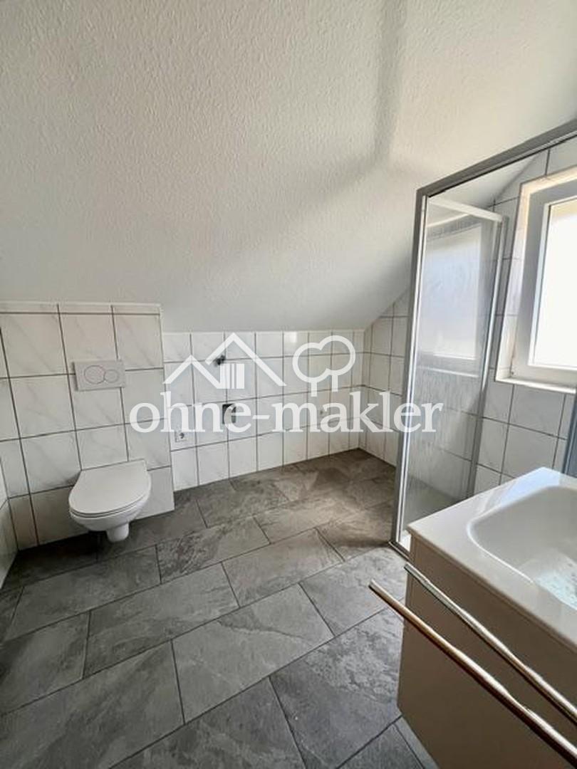Helle 2-Zimmer-DG-Wohnung in 66540 Neunkirchen – Perfekt für Berufstätige - Foto 4