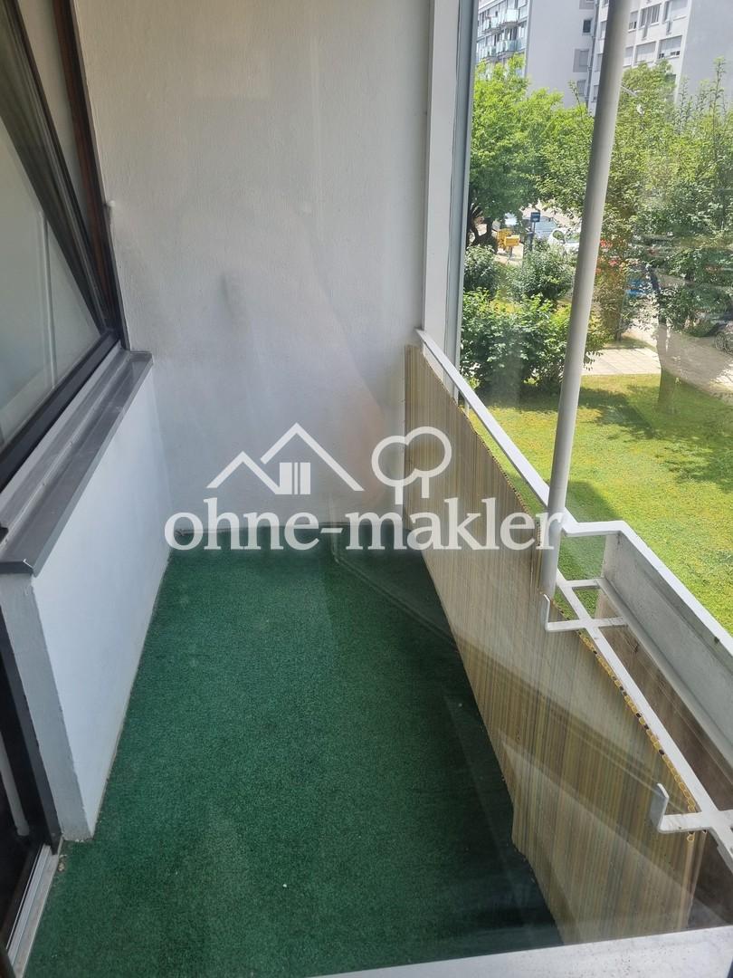 Renovierte 2-Zimmer-Wohnung mit Balkon in Neuhausen - Photo 4
