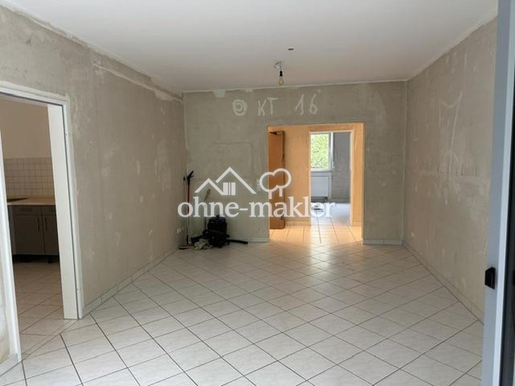 Modernisierte 3-Zimmer-Erdgeschosswohnung mit Garten, Terrasse und zwei Stellplätzen - Foto 2