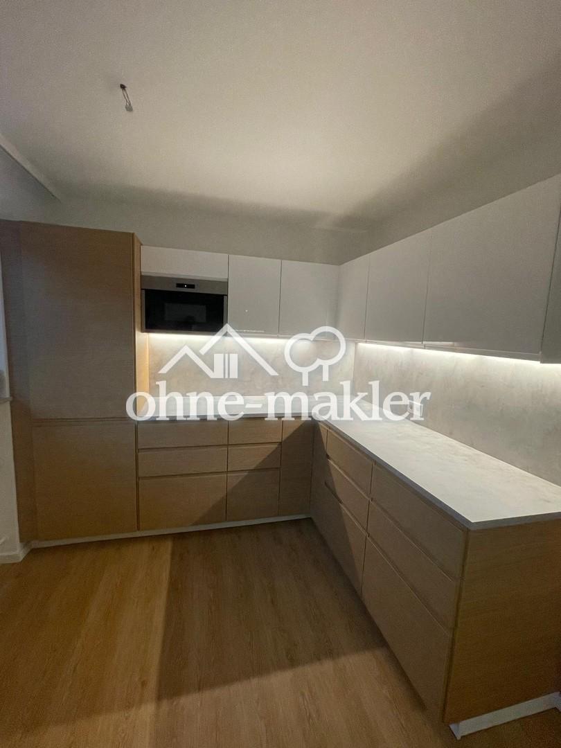 Helle 4-Zimmer-Wohnung im 1.OG mit Balkon in Gerbrunn - Photo 5