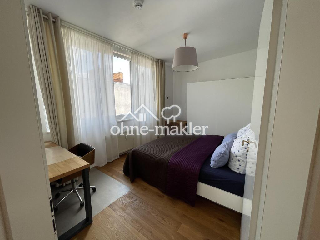 Attic & Fully Furnished: 2 Rooms, 1 Bath, Balcony, Cellar, Central, Garden, Quiet Area - Photo 3