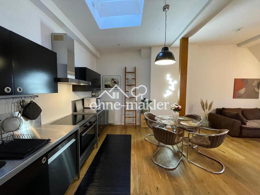 Attic & Fully Furnished: 2 Rooms, 1 Bath, Balcony, Cellar, Central, Garden, Quiet Area - Photo 5