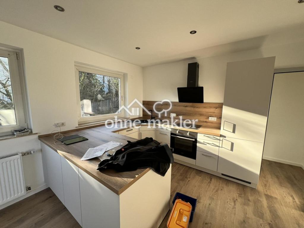hochwertig renovierte 2,5 Zimmer-Wohnung mit neuer Einbauküche und Badezimmer in ruhiger Wohnlage - Photo 3