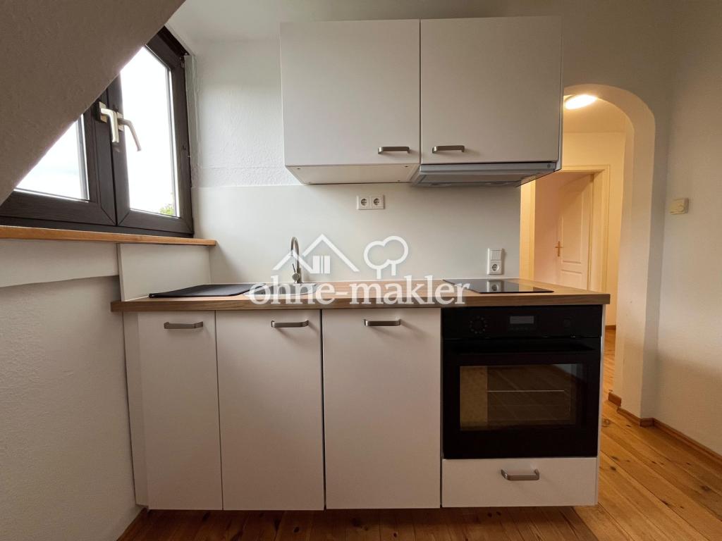 Charmante Dachgeschosswohnung mit neuer Einbauküche – ruhige Lage in Heiligenhaus - Foto 1
