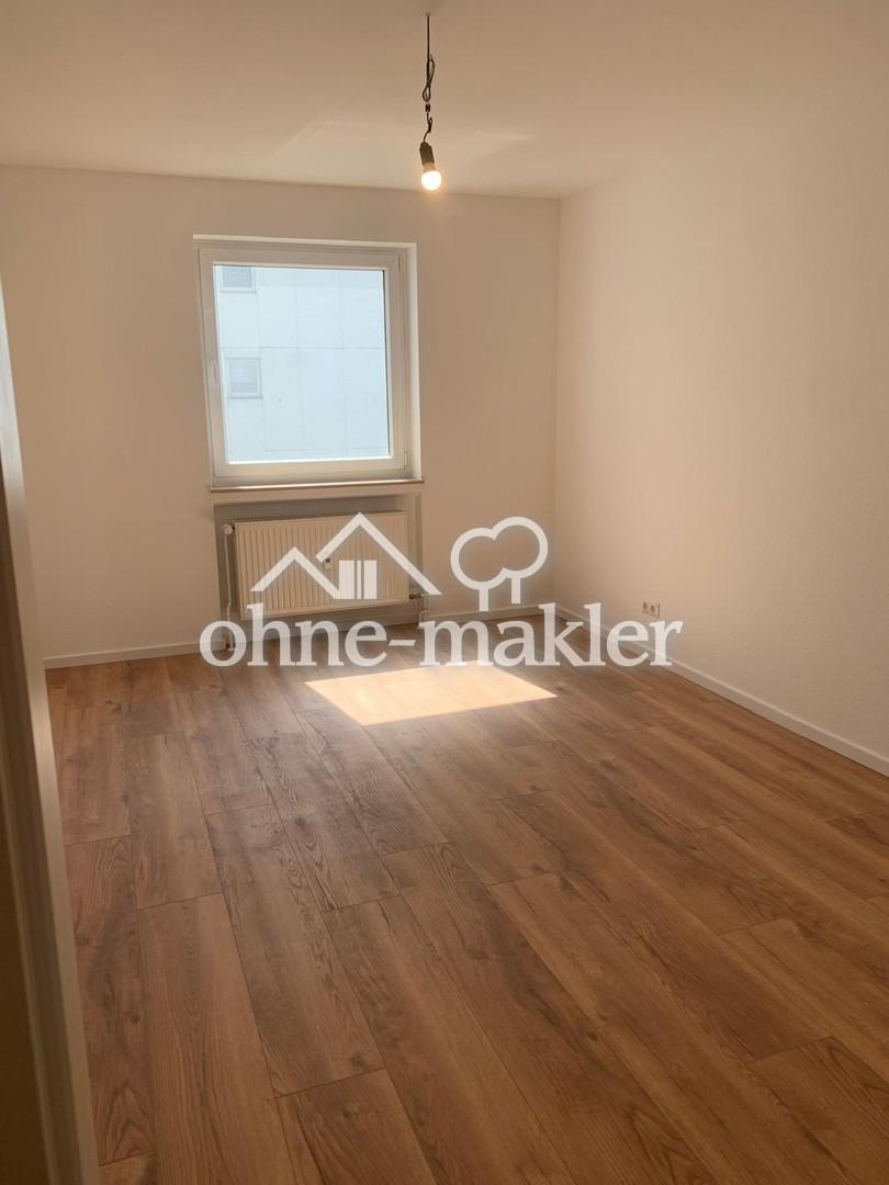 Erstbezug nach Sanierung: Helle 2,5-Zimmer-Wohnung mit Weitblick, Aufzug & TG in Heusenstamm - Foto 2