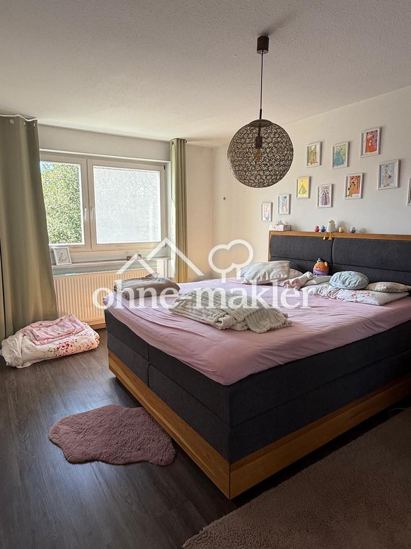 Helle, lichtdurchflutete 3 – Zimmer - Whg. inkl. EBK, Tiefgaragenstellplatz, Balkon und Kellerabteil - Photo 4