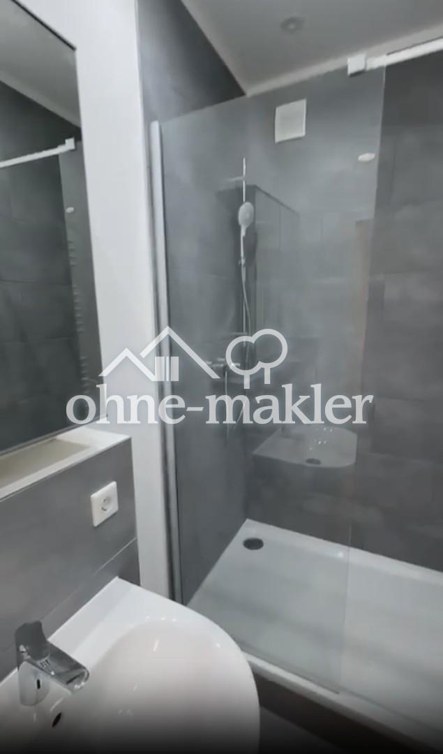 Möbliertes WG-Zimmer in renovierter 4er-WG eigenem Balkon in Lichtenhof! - Photo 4