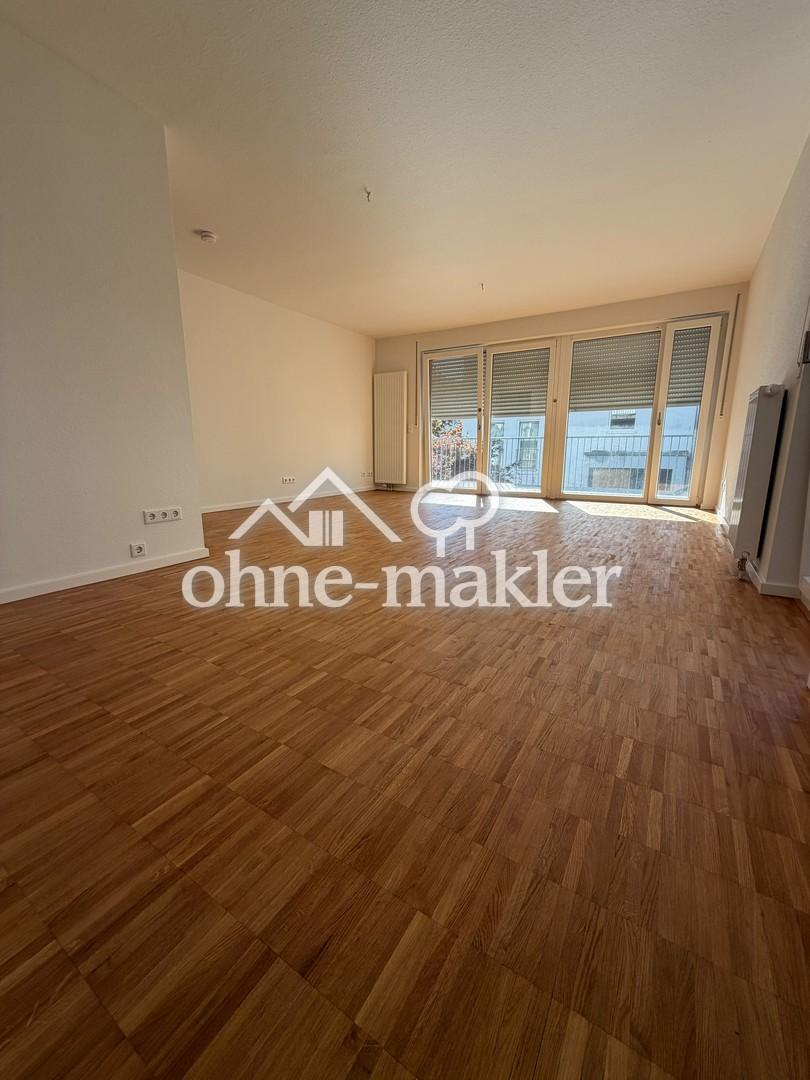 Frisch renoviert, traumhafte Wohnung mit großem Balkon - Photo 2