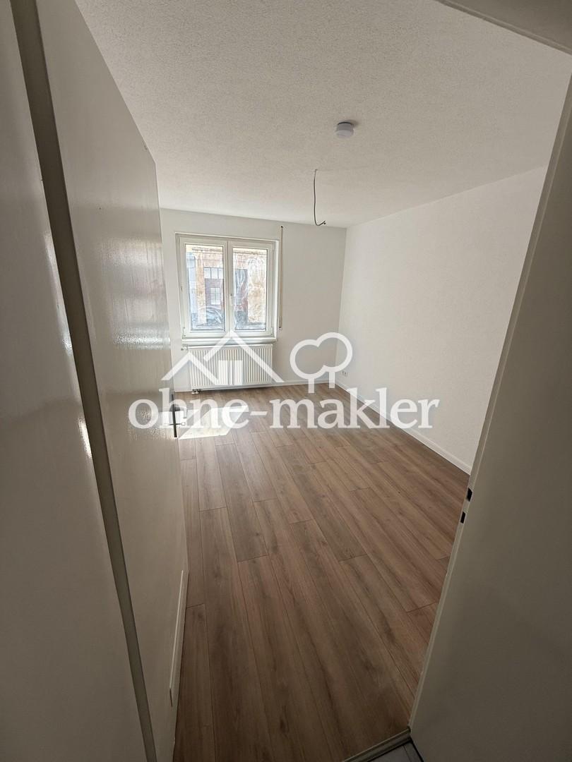 Erstbezug nach Kernsanierung- großzügige 4-Zimmer- Wohnung im Erdgeschoss - Foto 5