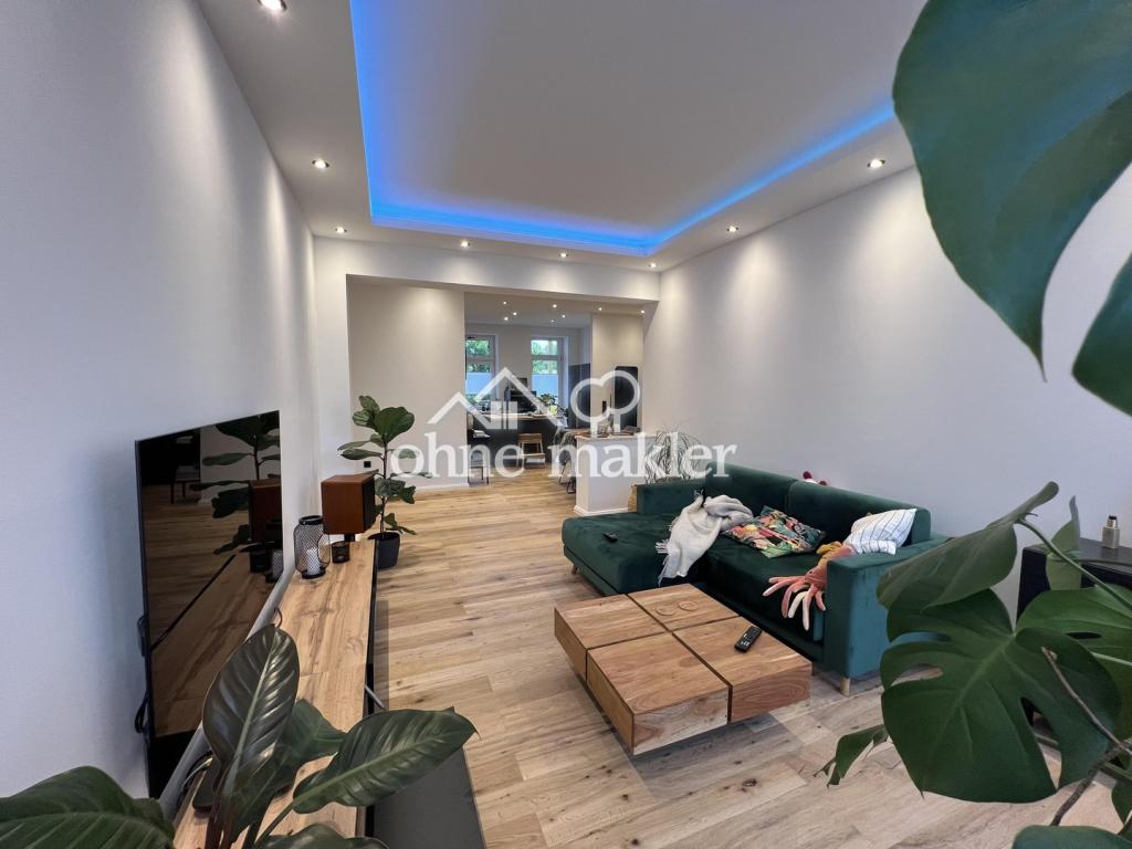 Luxuriös sanierte 4-Zimmer-Wohnung mit einmaliger Einbauküche auf dem Kaßberg - Photo 1