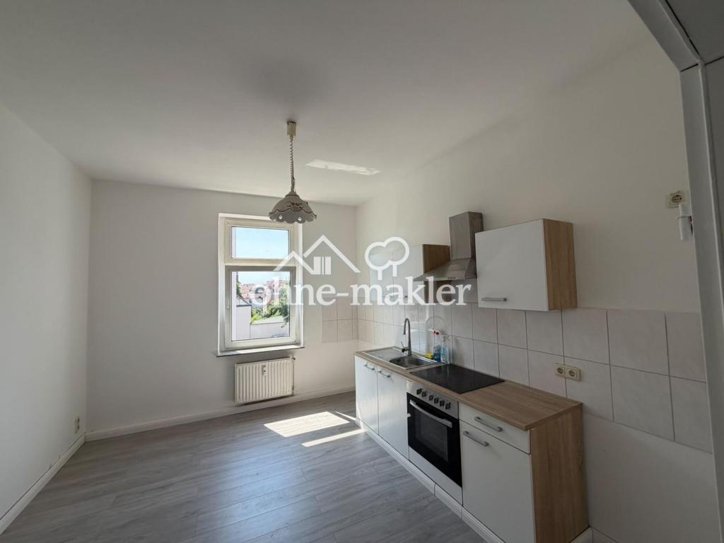 Erstbezug nach Sanierung: helle 3-Zimmer Altbau Whg. mit EBK im Herzen der Stadt - Photo 1