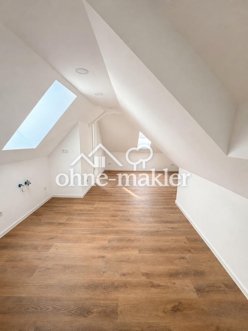 Erstbezug - Kernsanierte 2-Zimmer-DG-Wohnung mit Fernblick - Photo 3