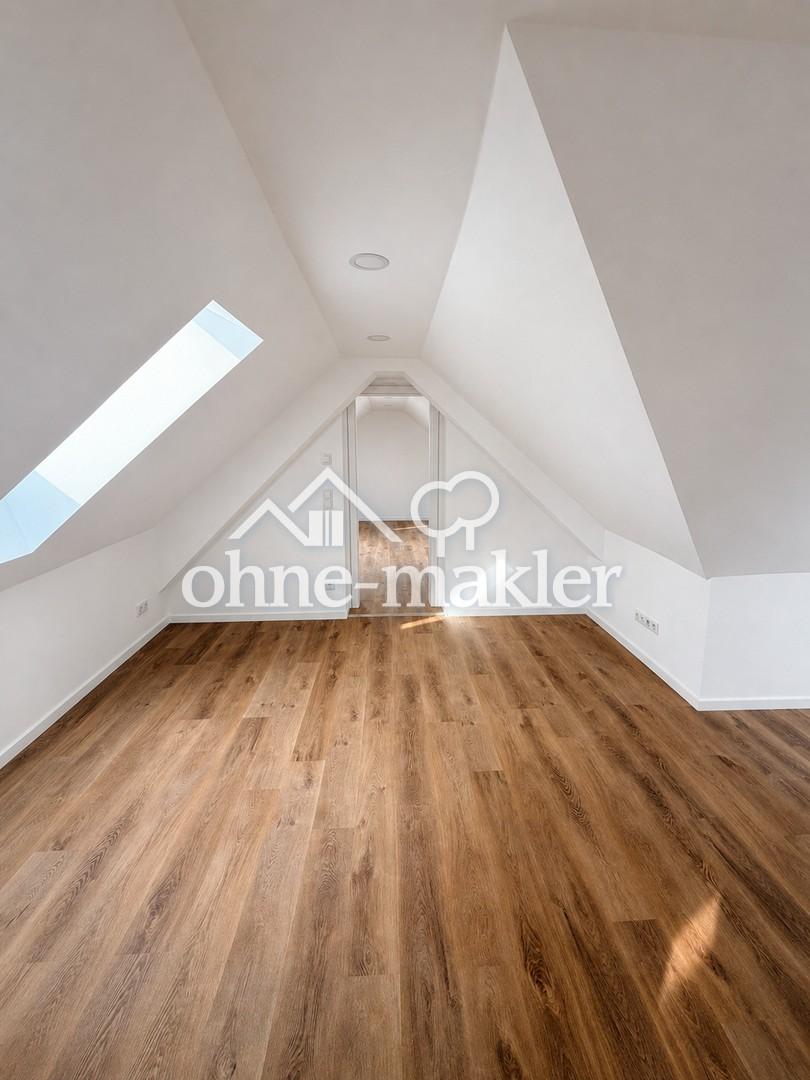 Erstbezug - Kernsanierte 2-Zimmer-DG-Wohnung mit Fernblick - Photo 4
