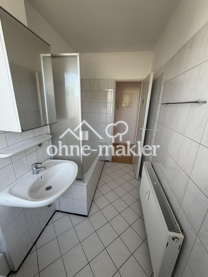 Helle 2-Zimmer-Wohnung in Salzgitter-Lebenstedt — oberste Etage, sofort frei - Foto 4