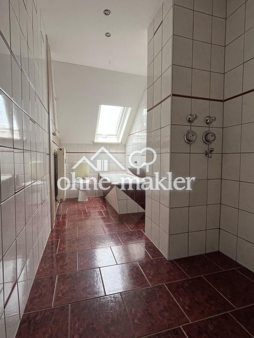 4-Raumwohnung im Dachgeschoss - Photo 4