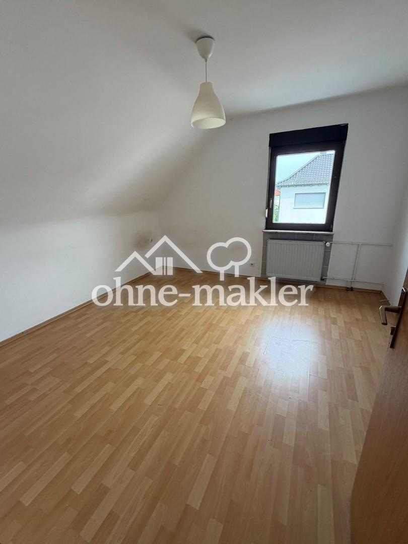 Zweifamilienhaus mit ca. 200 m² und 9 Zimmern in Erlensee – nur als gesamtes Haus zu vermieten - Foto 1