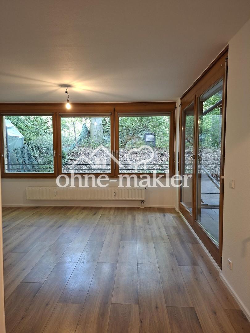 Wohnen wie im Grünen: Frisch renovierte 2-Zimmer-Wohnung (57m2) mit Terrasse & Gartennutzung - Photo 2