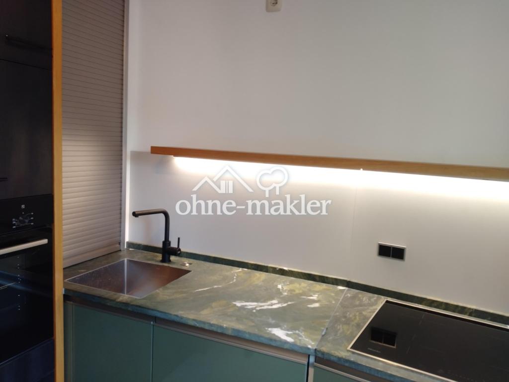 Frisch renovierte, ruhige 2 Zimmerwohnung mit großem Balkon und neuer EBK - Photo 1
