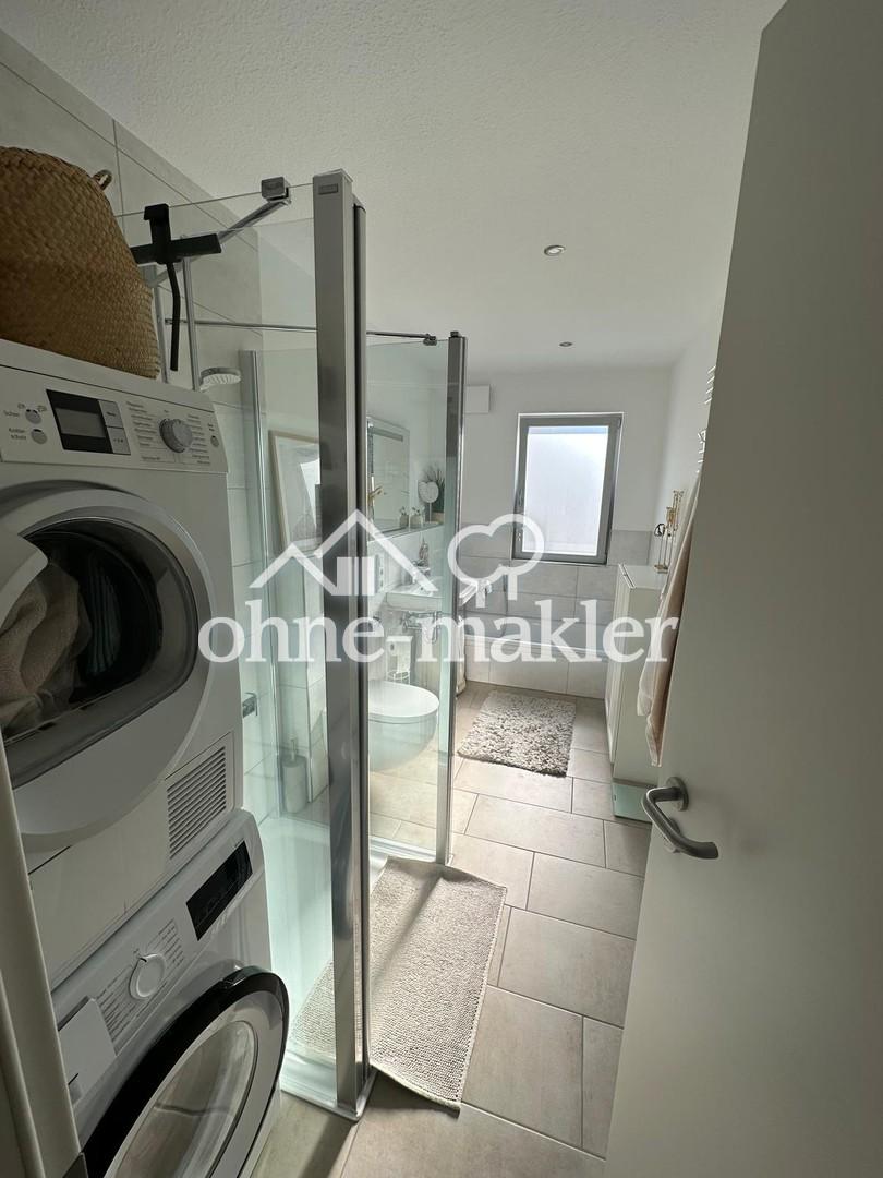 Exklusive 3 - Zimmer-Wohnung mit Balkon, Wallbox und Mieterstrom im Ortskern von Weilbach - Photo 5