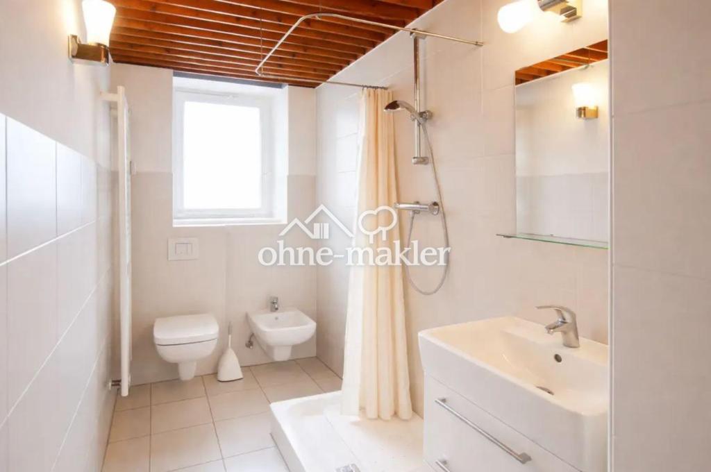 Stilvolle 2-Zimmer-Wohnung mit Balkon & Aufzug - Photo 5