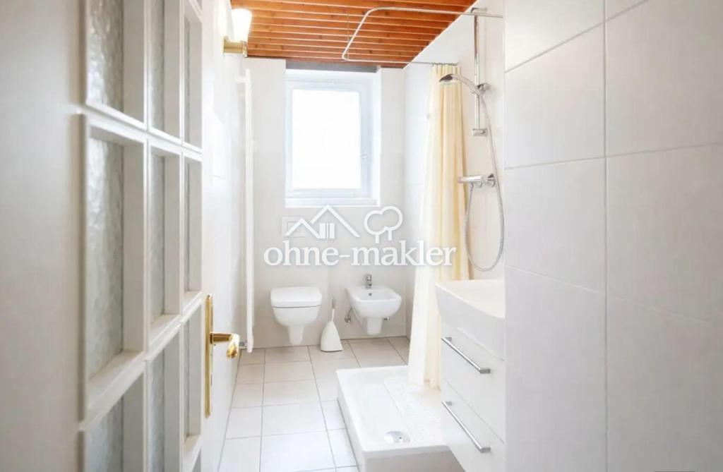 Stilvolle 2-Zimmer-Wohnung mit Balkon & Aufzug - Photo 4