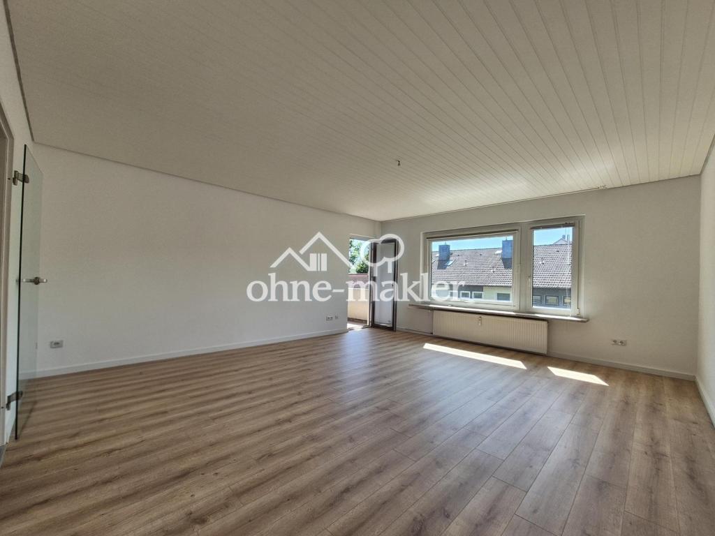 Nahe Bahnhof & Innenstadt: Helle 3-Zimmer-Wohnung mit Balkon & EBK - Photo 1