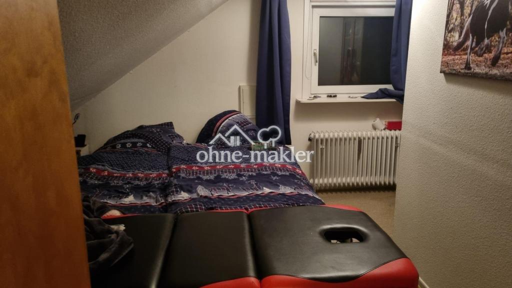 Helle, gemütliche DG Wohnung teilmöbliert - Photo 3