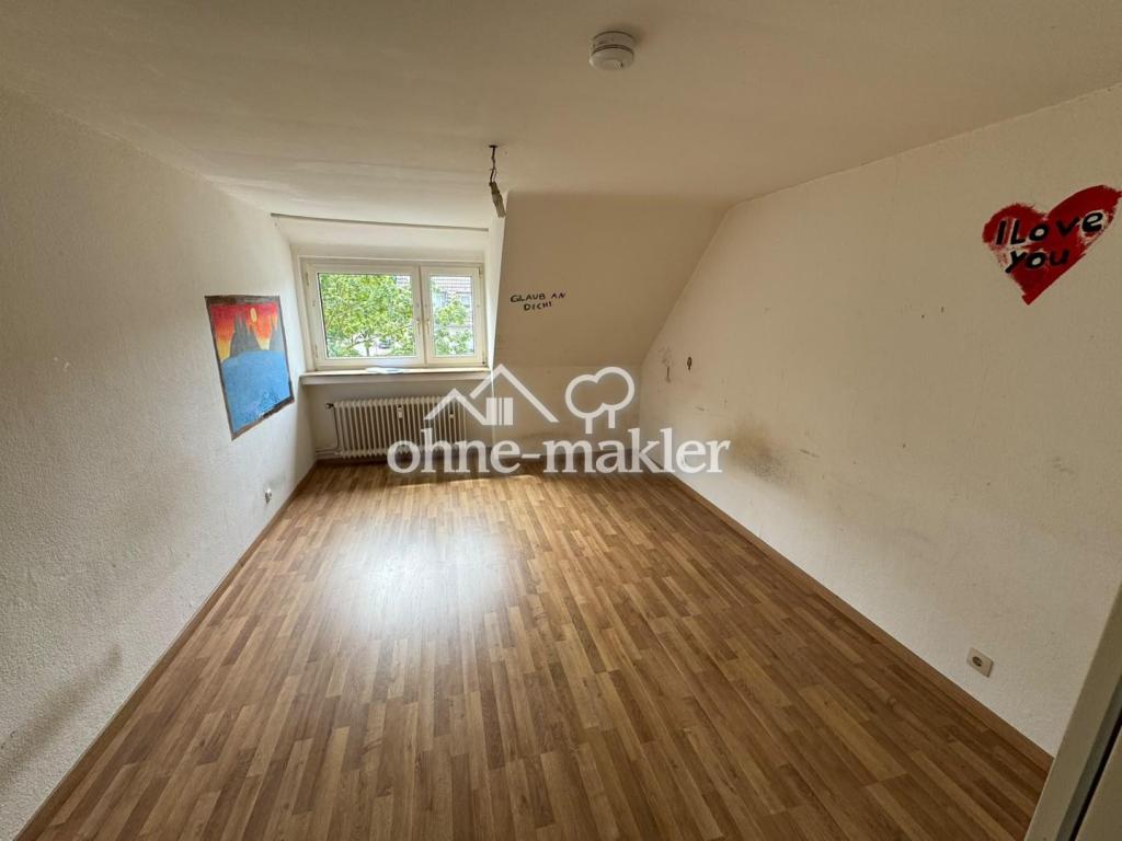 Gemütliches Zuhause für die ganze Familie – helle 3,5-Zimmer-Dachgeschosswohnung in Essen-Borbeck - Photo 1