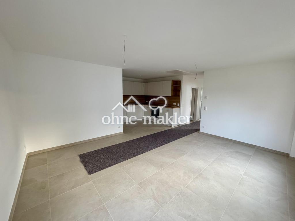 Helle 3-Zimmer Wohnung mit Einbauküche, großer Dusche, Balkon und Stellplatz - Photo 2