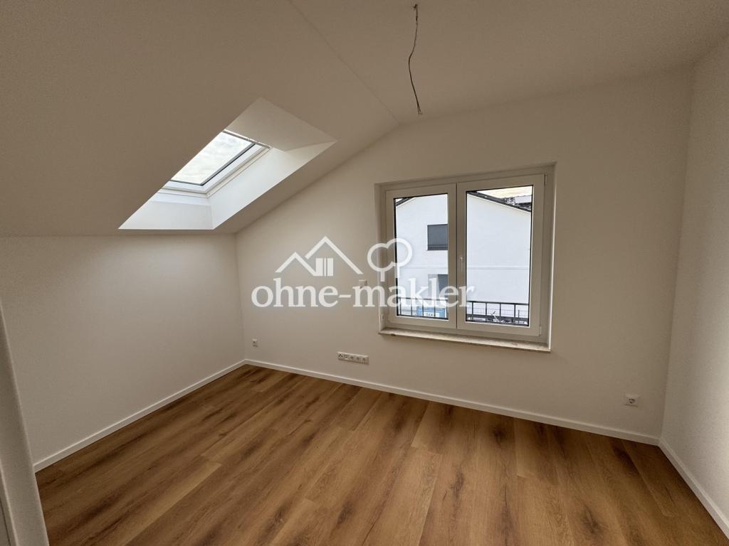 Helle 3-Zimmer Wohnung mit Einbauküche, großer Dusche, Balkon und Stellplatz - Foto 3