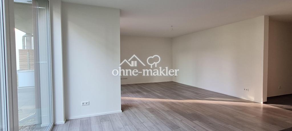1.OG moderne 3,5 Zimmerwohnung mit Lift, Einbauküche, überdachtem Balkon, Abstellraum und Gäste WC - Photo 2