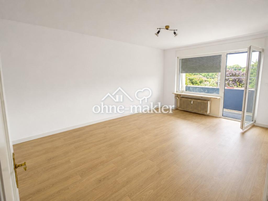 Helle 3,5 Zimmer-Wohnung mit Balkon, Aufzug und neuem Badezimmer - Photo 1
