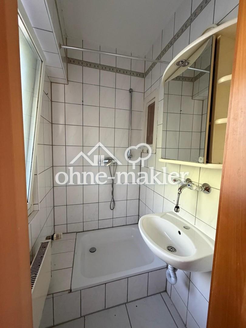 Stuttgart Süd Bestlage - 2-Zimmer-Wohnung mit großem Balkon ins Grüne in Stuttgart-Süd - Photo 3