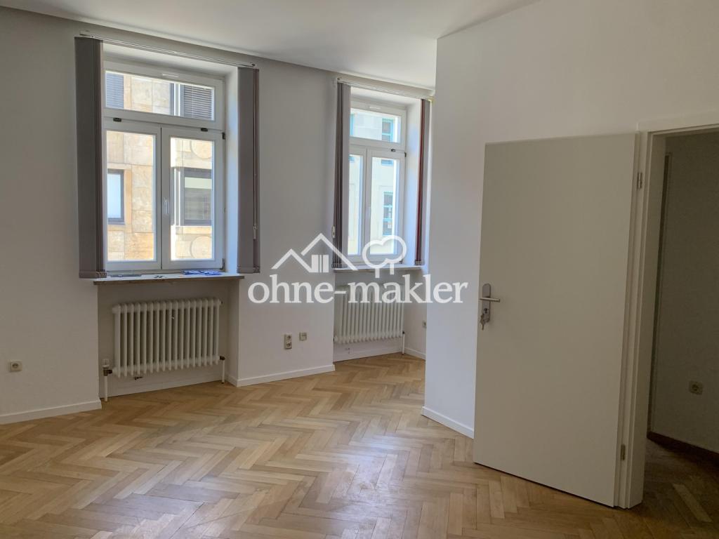 # Perfekt für eure WG: Großzügige 130 m²-Wohnung mit neuem Bad & großer Wohnküche in bester Lage - Photo 1