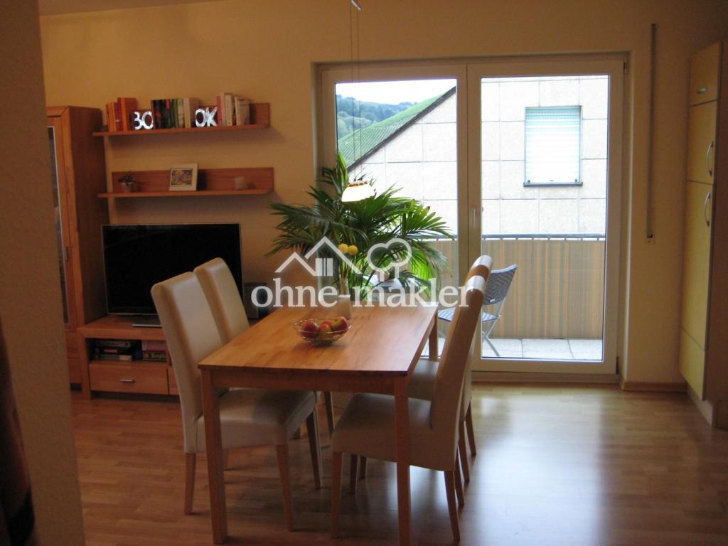 Helle 2 ZKB Wohnung, Balkon, Badezimmer mit Fenster, Einbauküche VB, Keller, Stellplatz - Photo 3