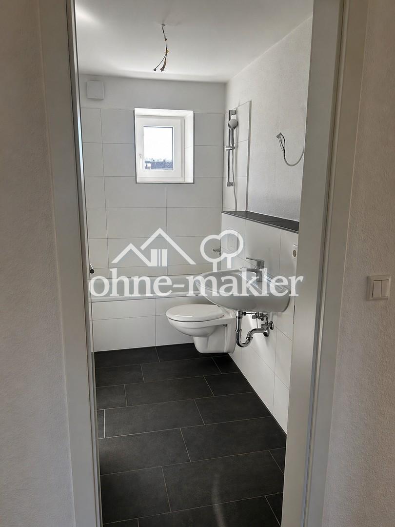 Frisch sanierte, moderne 2-Zimmerwohnung in Schwandorf-Ettmannsdorf - Foto 1