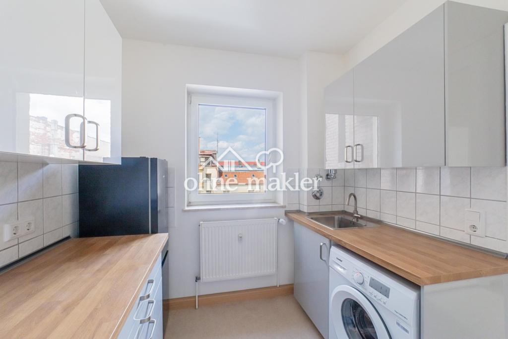 schöne 2-Zimmer-Wohnung mit Küche / Newly renovated - Photo 4