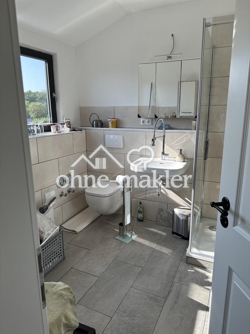 Einzimmerwohnung im Dachgeschoss, EBK, Fußbodenheizung im Duschbad - Foto 5