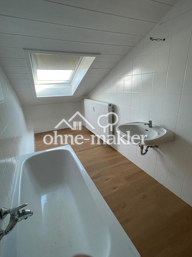 Renovierte 4,5 ZKB Familienwohnung in zentraler Lage - Photo 2