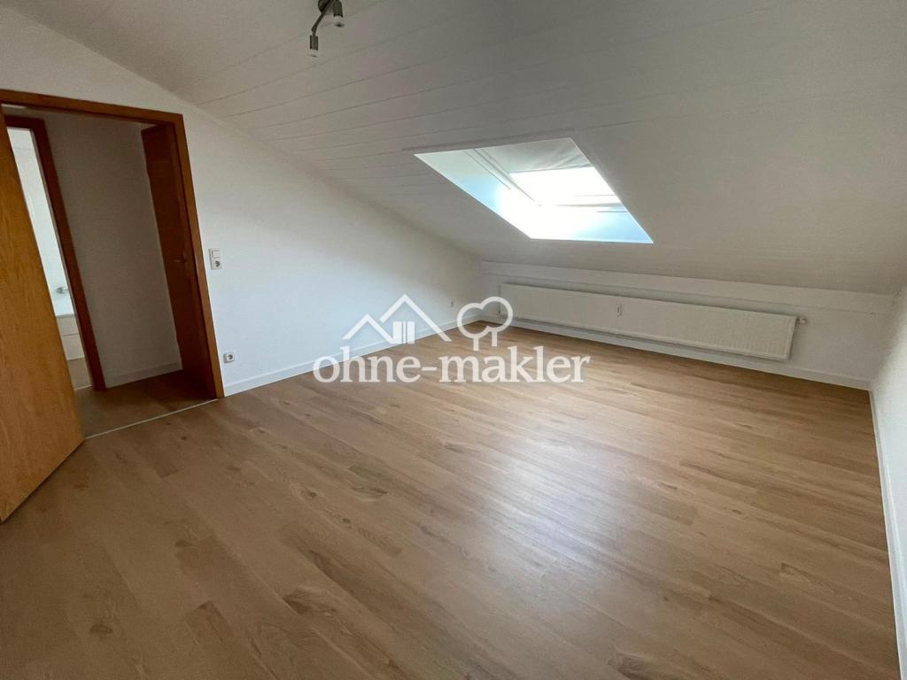 Renovierte 4,5 ZKB Familienwohnung in zentraler Lage - Foto 5