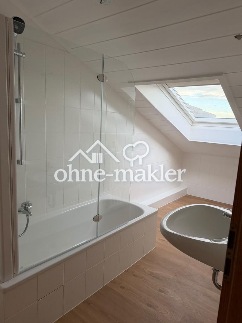 Renovierte 4,5 ZKB Familienwohnung in zentraler Lage - Photo 3