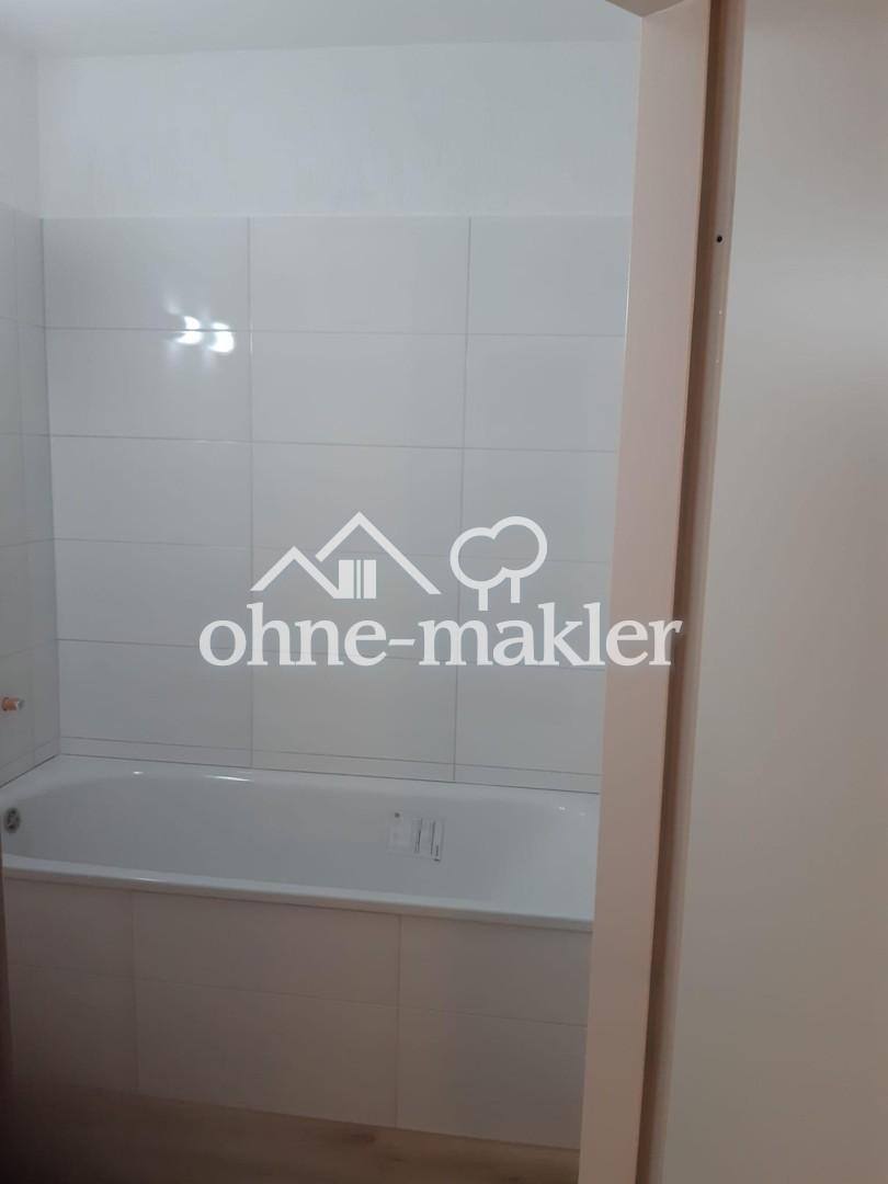 Schöne, frisch renovierte 2-Zimmer Wohnung, direkt am Schloß Broich - Photo 1