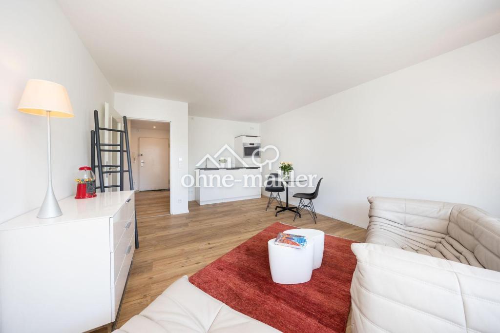 Ab 1.9. ODER 1.10: Möblierte 1,5-Zimmer-Wohnung in München-Johanneskirchen – hochwertig saniert - Photo 2