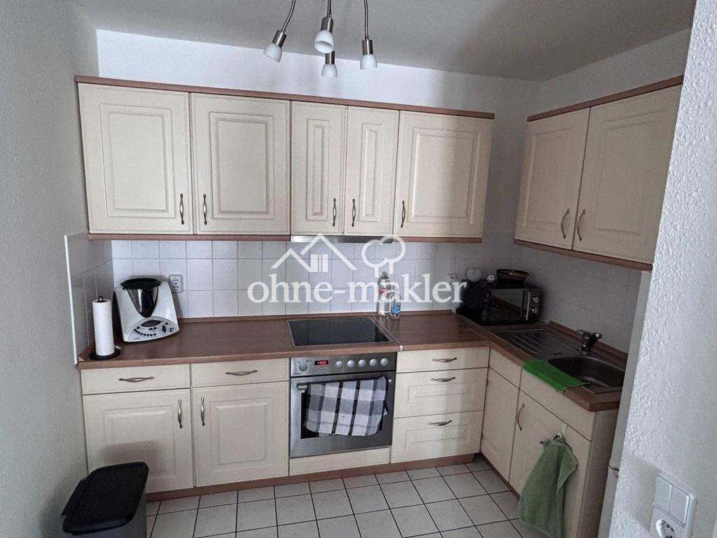 Frisch renovierte 2-Zimmer Wohnung/ Einbauküche/ bodentiefe Dusche/ bezugsfrei ab 01.09.2026 - Photo 1